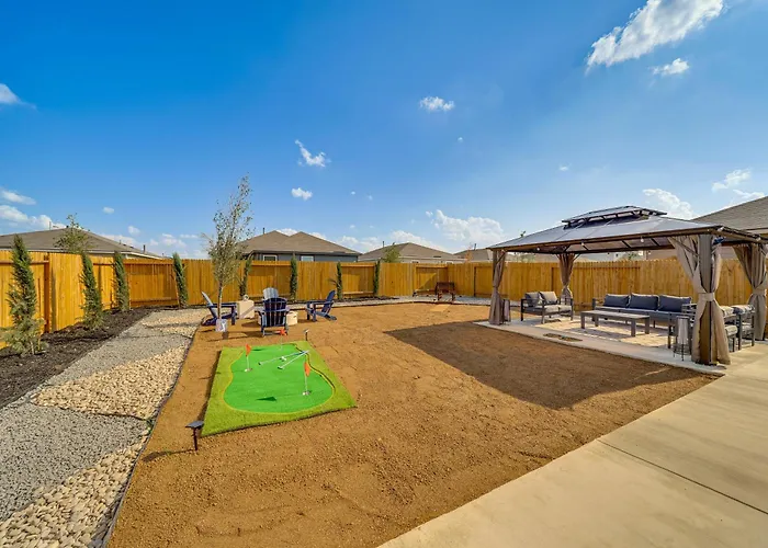 Lovely San Antonio Vacation Rental With Private Yard